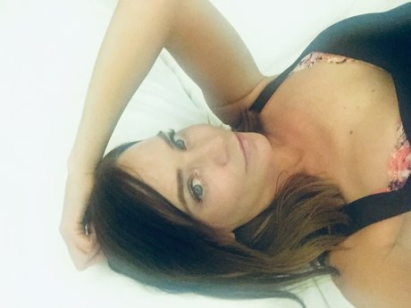 Naken lekkede OnlyFans-bilde av Fluffy Bunny
