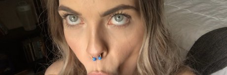 Naken lekkede OnlyFans-bilde av Piper Petite