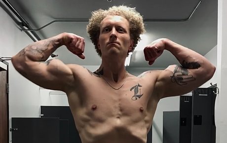 Nahá fotka uniklých OnlyFans od Clark Jensen