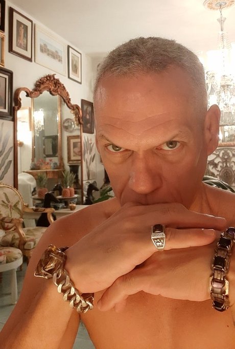 Hot Mature Stud
