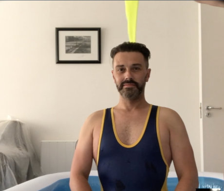 Naken lekkede OnlyFans-bilde av Daddyownsson