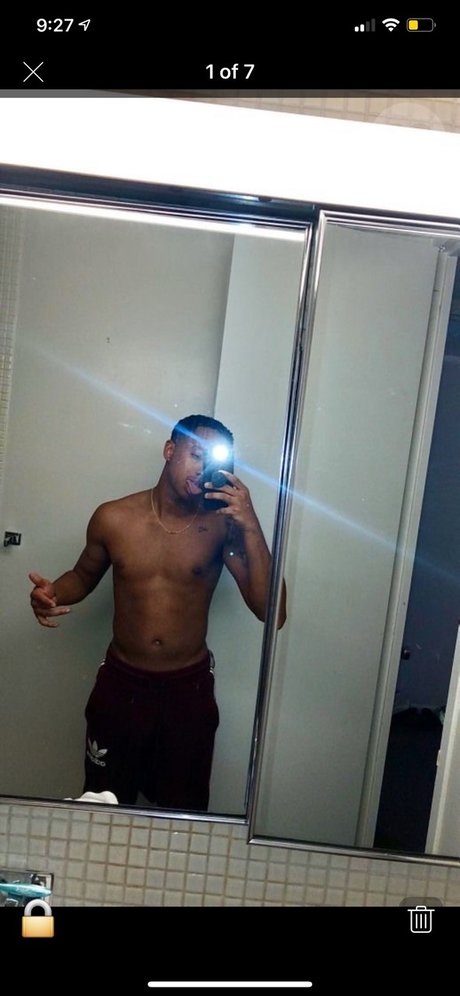 Naken lekkede OnlyFans-bilde av The Nut Video King 