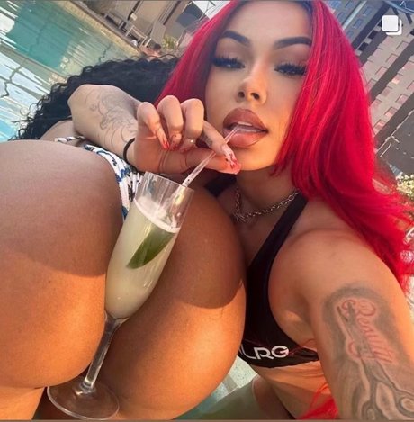 Naken lekkede OnlyFans-bilde av Claudia Wright