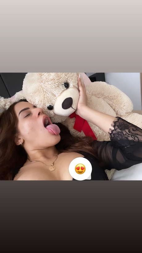 Naken lekkede OnlyFans-bilde av     