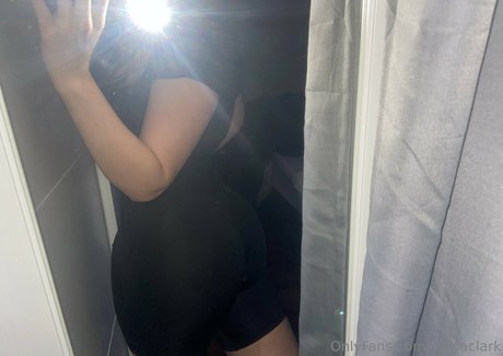Nahá fotka uniklých OnlyFans od Diana Clark