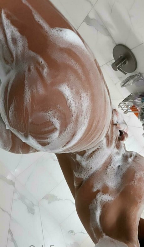 Bremaeee  nude leaked OnlyFans photo