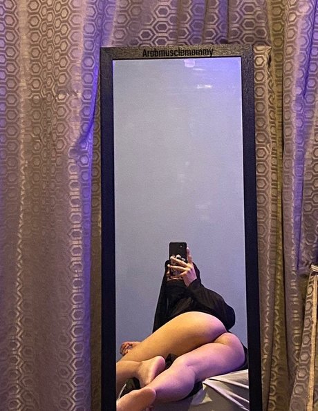Arabmusclemommy OnlyFans 유출 누드 사진