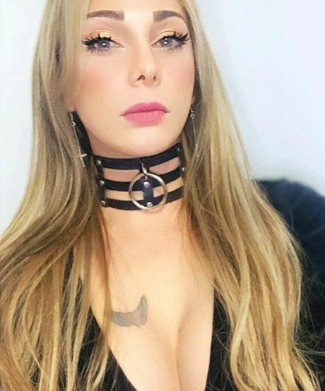 Naken lekkede OnlyFans-bilde av Gabriela Lori
