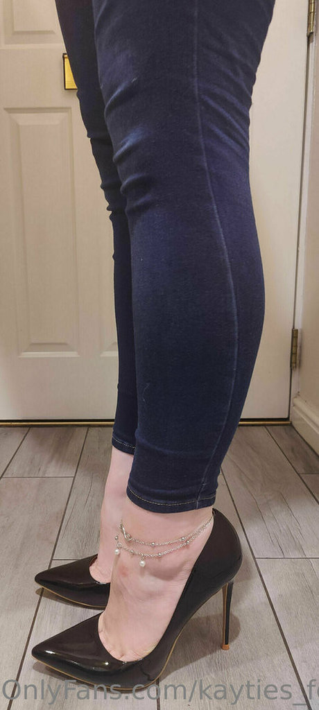 Foto nua vazada do OnlyFans de Kaytiesfeet
