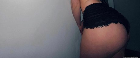 Nøgent lækket OnlyFans-billede af Julitka