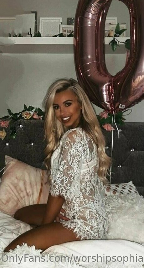 Foto desnuda filtrada de OnlyFans de Worshipsophia