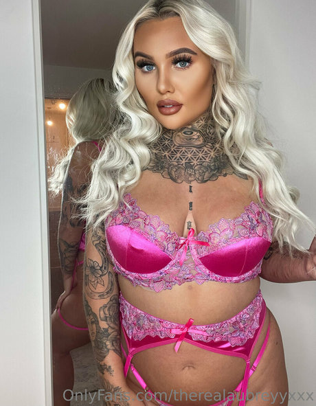 Inkedblondieeee