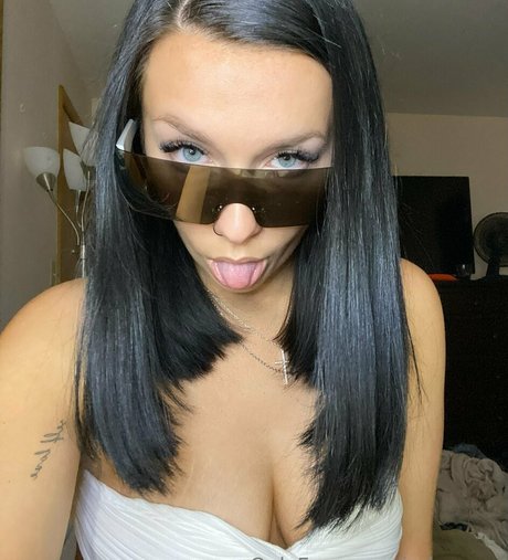 Naken lekkede OnlyFans-bilde av Jaderayxo