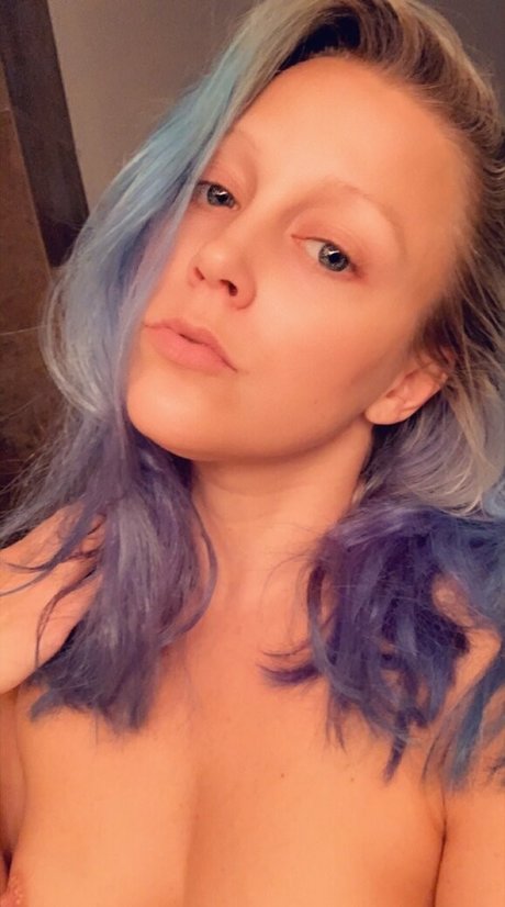 Naken läckt OnlyFans-bild av Misscherryfit