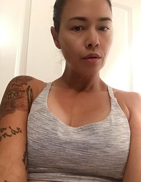 Naken lekkede OnlyFans-bilde av Thedanavespoli