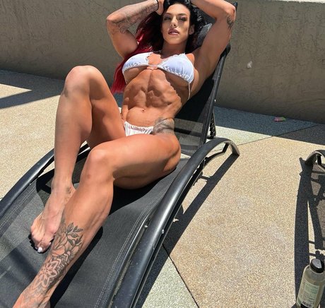 Foto di nudo di fuga di OnlyFans di Kayla Rossi