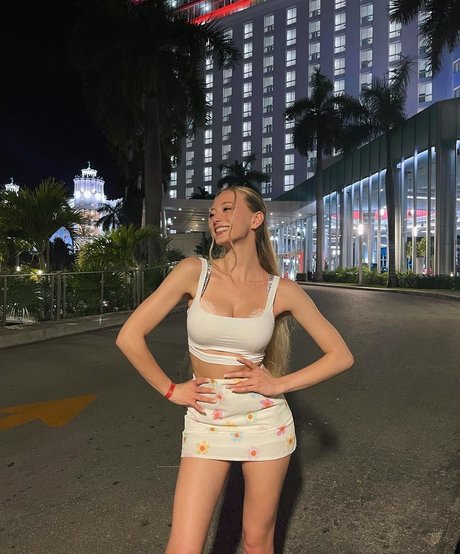 Foto nua vazada do OnlyFans de Sophiailysm