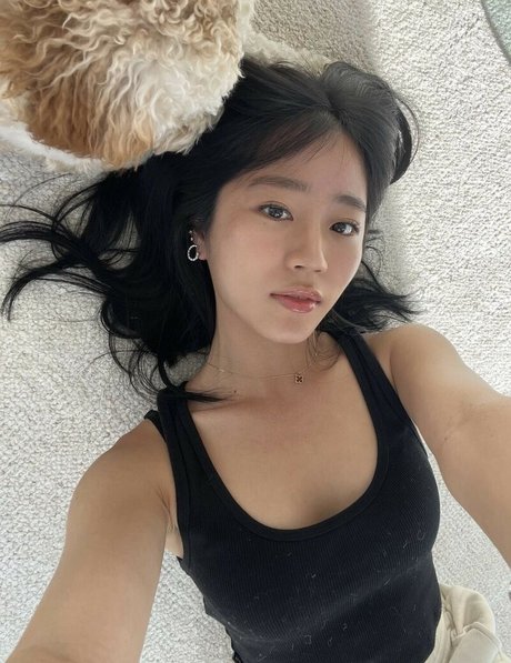 Naken läckt OnlyFans-bild av Evelyn Ha