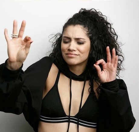 Miranda Rae Mayo