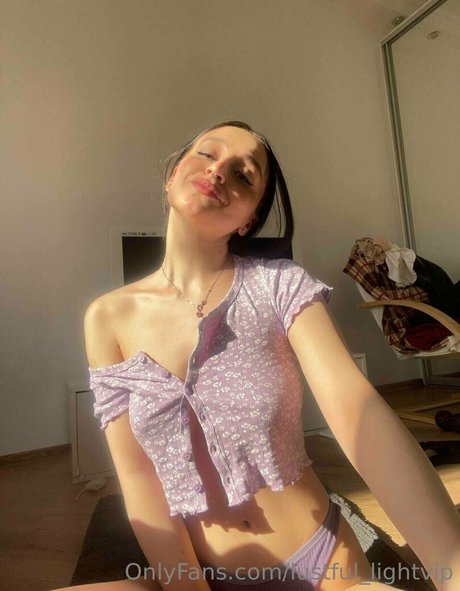 Nagie wyciekłe zdjęcie OnlyFans od Lustfullightvip