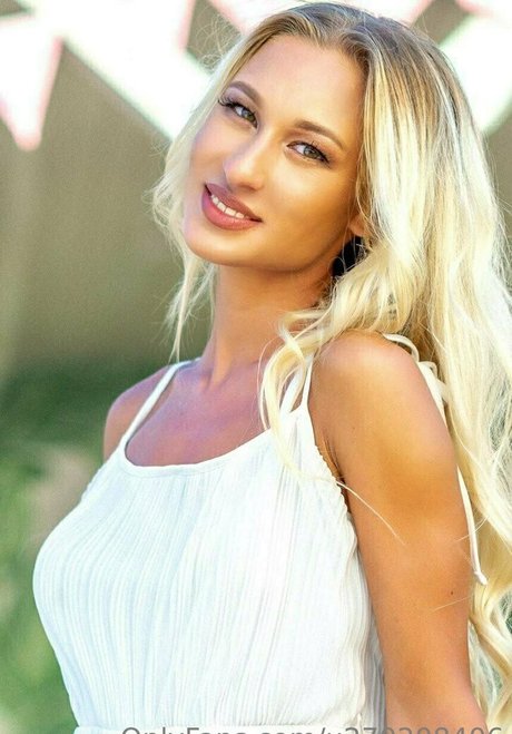 Nacktes geleaktes OnlyFans-Foto von Mashamurmur