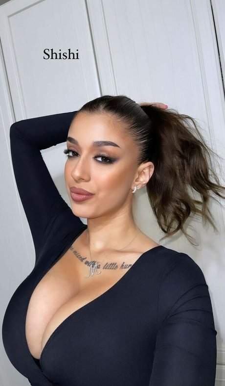 Naken läckt OnlyFans-bild av May Bakshi
