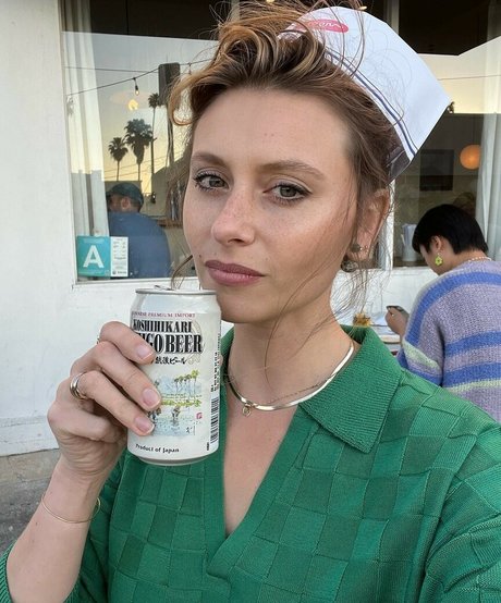 Foto di nudo di fuga di OnlyFans di Aly Michalka
