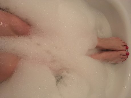Naken lekkede OnlyFans-bilde av Princess Emma