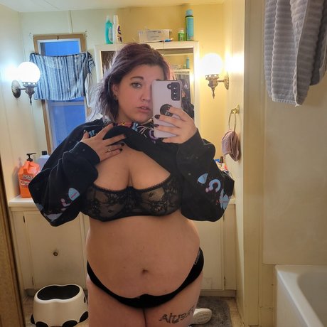 Alaston vuotanut OnlyFans-kuva Princess Luna
