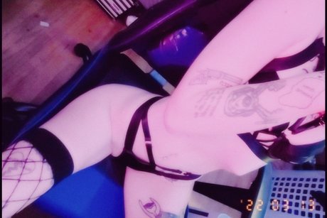 Naken lekkede OnlyFans-bilde av Lilith