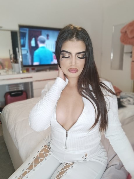 Naken lekkede OnlyFans-bilde av Baby