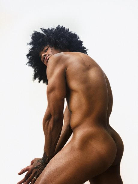 Naken lekkede OnlyFans-bilde av Chico Fit