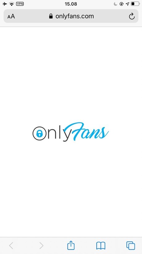 Naken lekkede OnlyFans-bilde av Dentari
