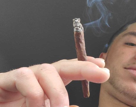 Naken läckt OnlyFans-bild av Puffwellington