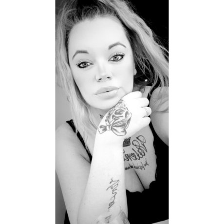 Naken lekkede OnlyFans-bilde av Priscillaaa