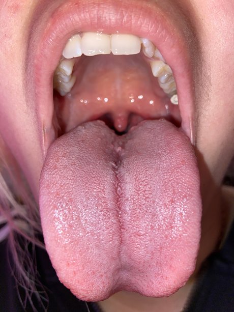 Naken lekkede OnlyFans-bilde av Princesuvula