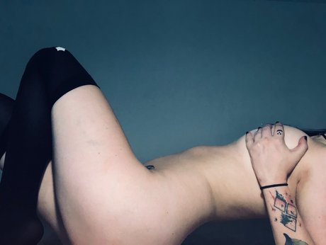 Naken läckt OnlyFans-bild av Scarlett Sinn Vip