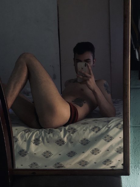 Naken lekkede OnlyFans-bilde av Deiby Morales