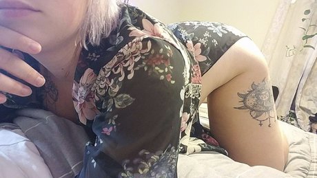 Naken lekkede OnlyFans-bilde av Queen Aurora 420