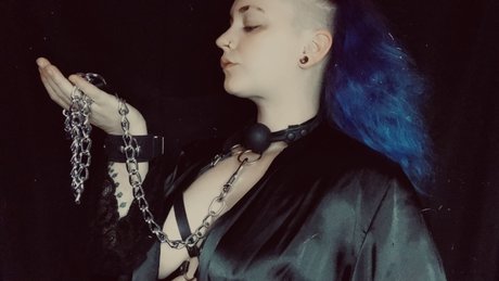 Naken lekkede OnlyFans-bilde av Purple Fury
