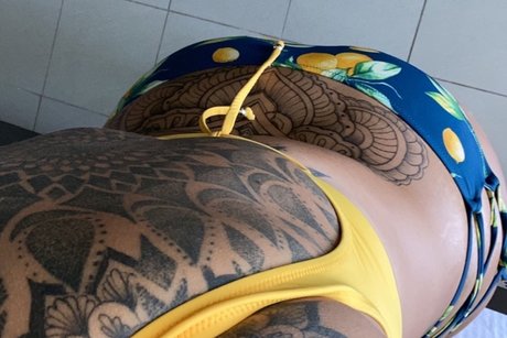 Naken läckt OnlyFans-bild av Pure Victory