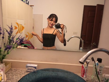Naken lekkede OnlyFans-bilde av Quinn
