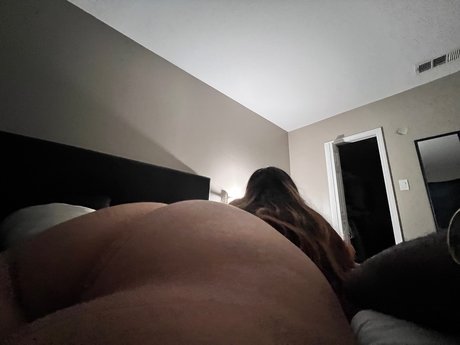 Naken lekkede OnlyFans-bilde av Queenthickness
