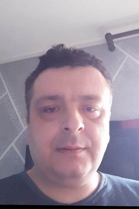 Naken läckt OnlyFans-bild av Dejan C