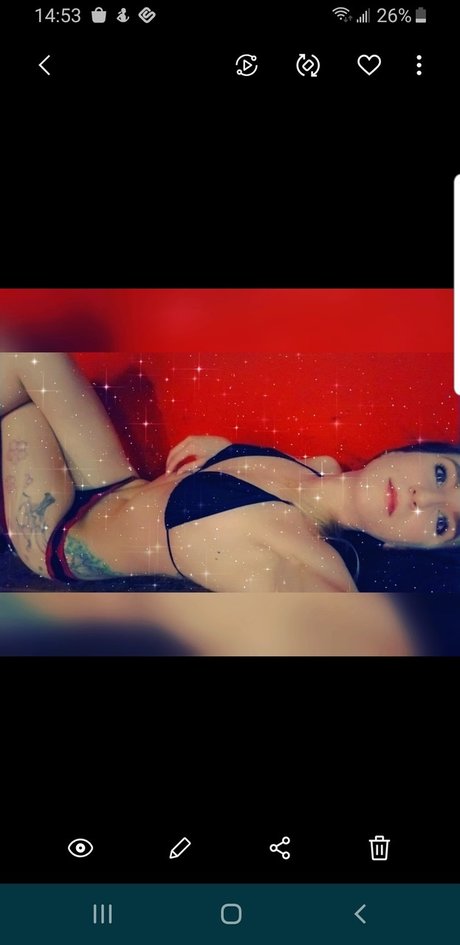 Naken lekkede OnlyFans-bilde av Cole