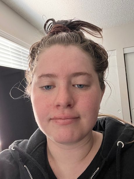 Naken läckt OnlyFans-bild av Rachel Cloutier