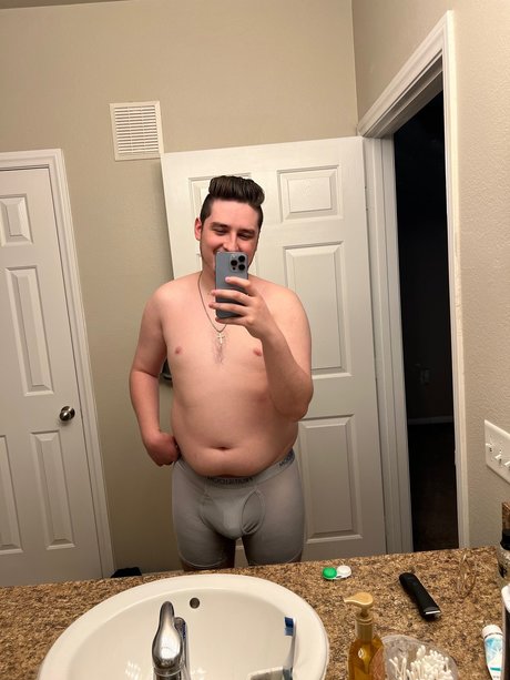Naken läckt OnlyFans-bild av Therealwagstaff