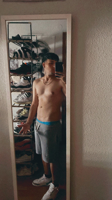 Naken läckt OnlyFans-bild av Tu Papi