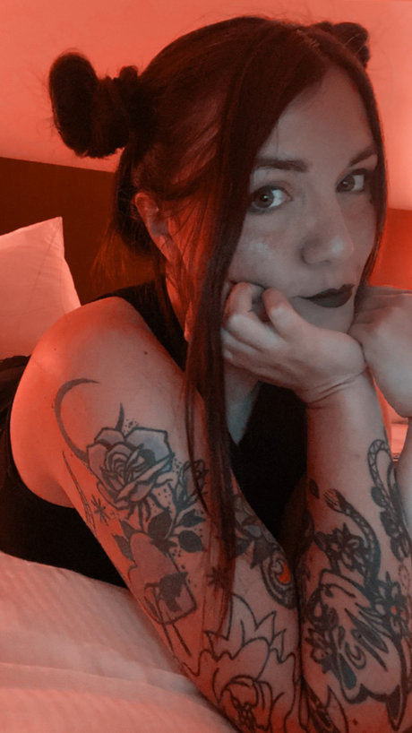 Naken läckt OnlyFans-bild av Roma Luchadora Chilena