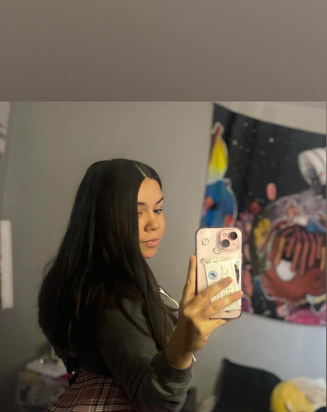 Naken lekkede OnlyFans-bilde av Kween